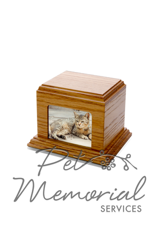 Oak Picture Urn - Medium